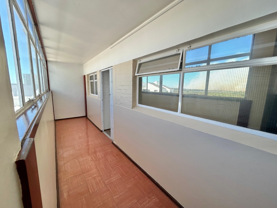 2 Bedroom Property for Sale in Humewood Eastern Cape